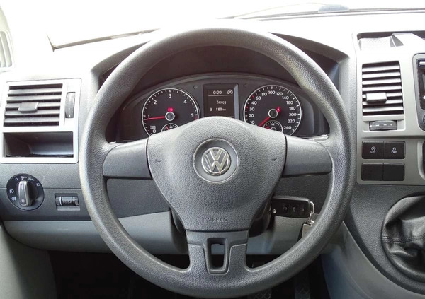 Volkswagen Caravelle cena 84900 przebieg: 179000, rok produkcji 2013 z Świerzawa małe 154